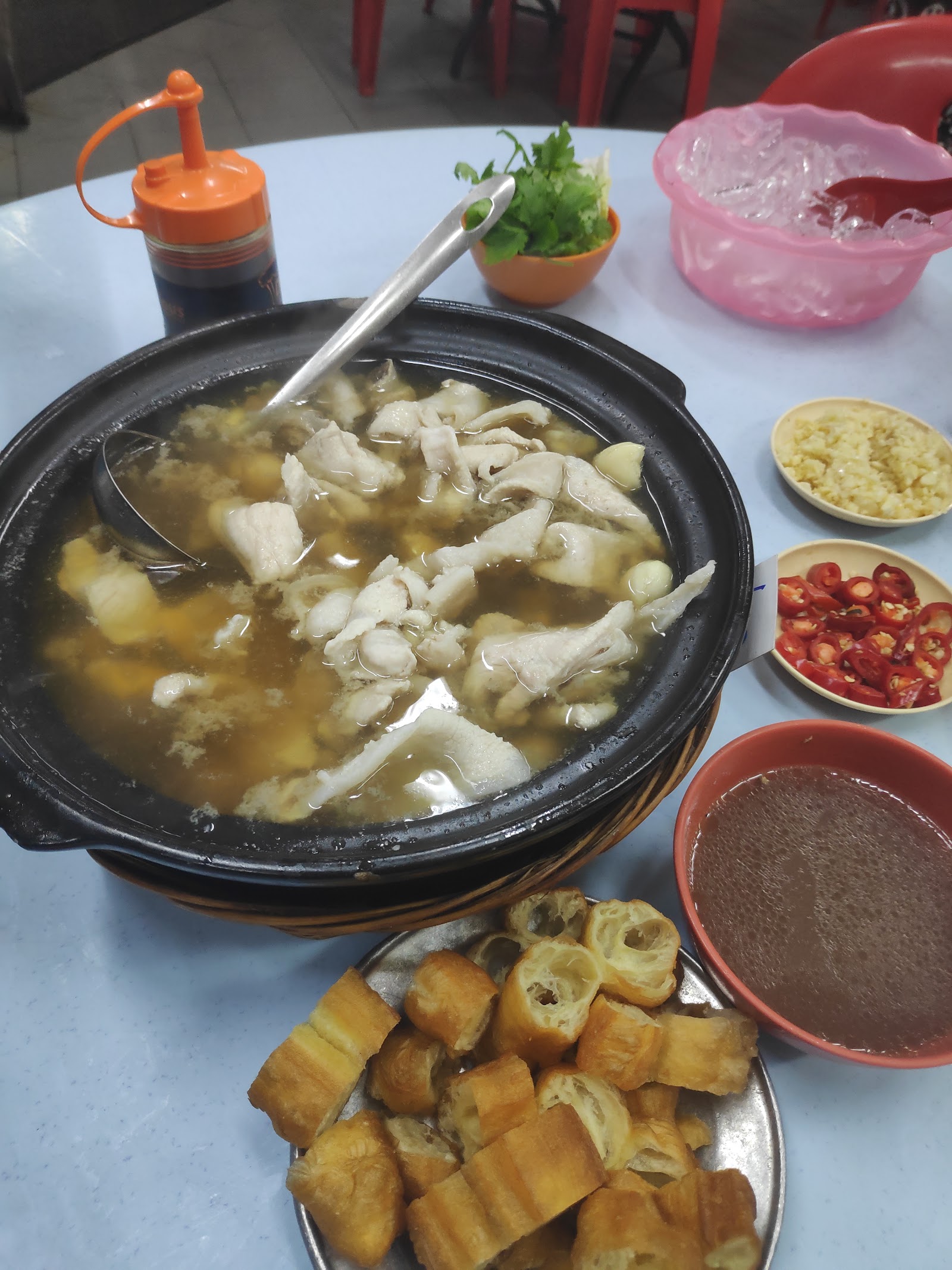 良记肉骨茶甲洞（总行） 6